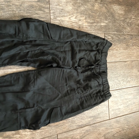 Lululemon pants - Picture 2 of 4